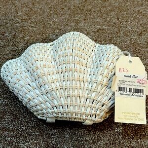 Mud Pie clamshell purse. New with tags.